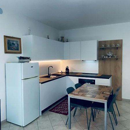 Alma Apartment Sirmione Eksteriør billede