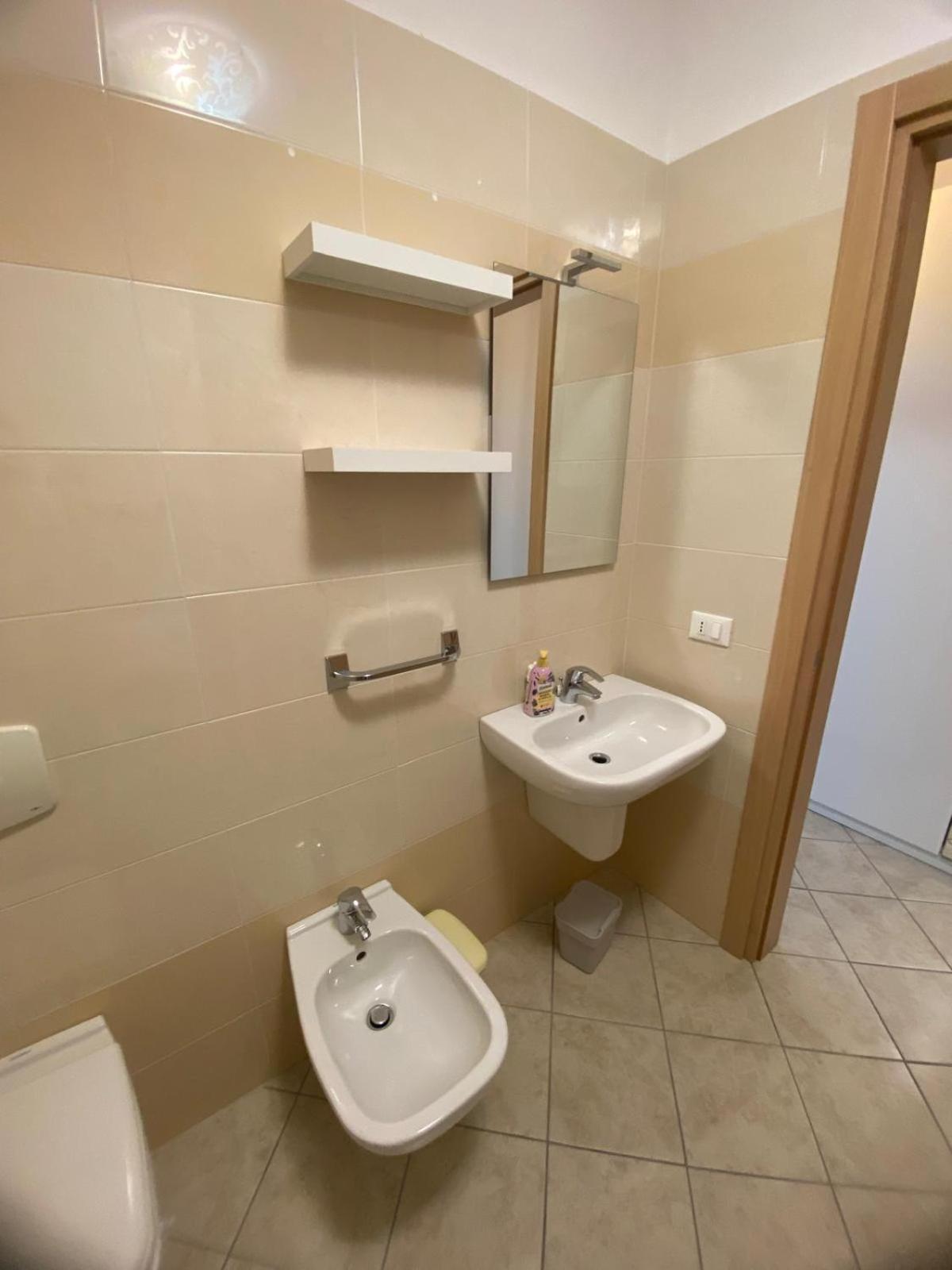 Alma Apartment Sirmione Værelse billede