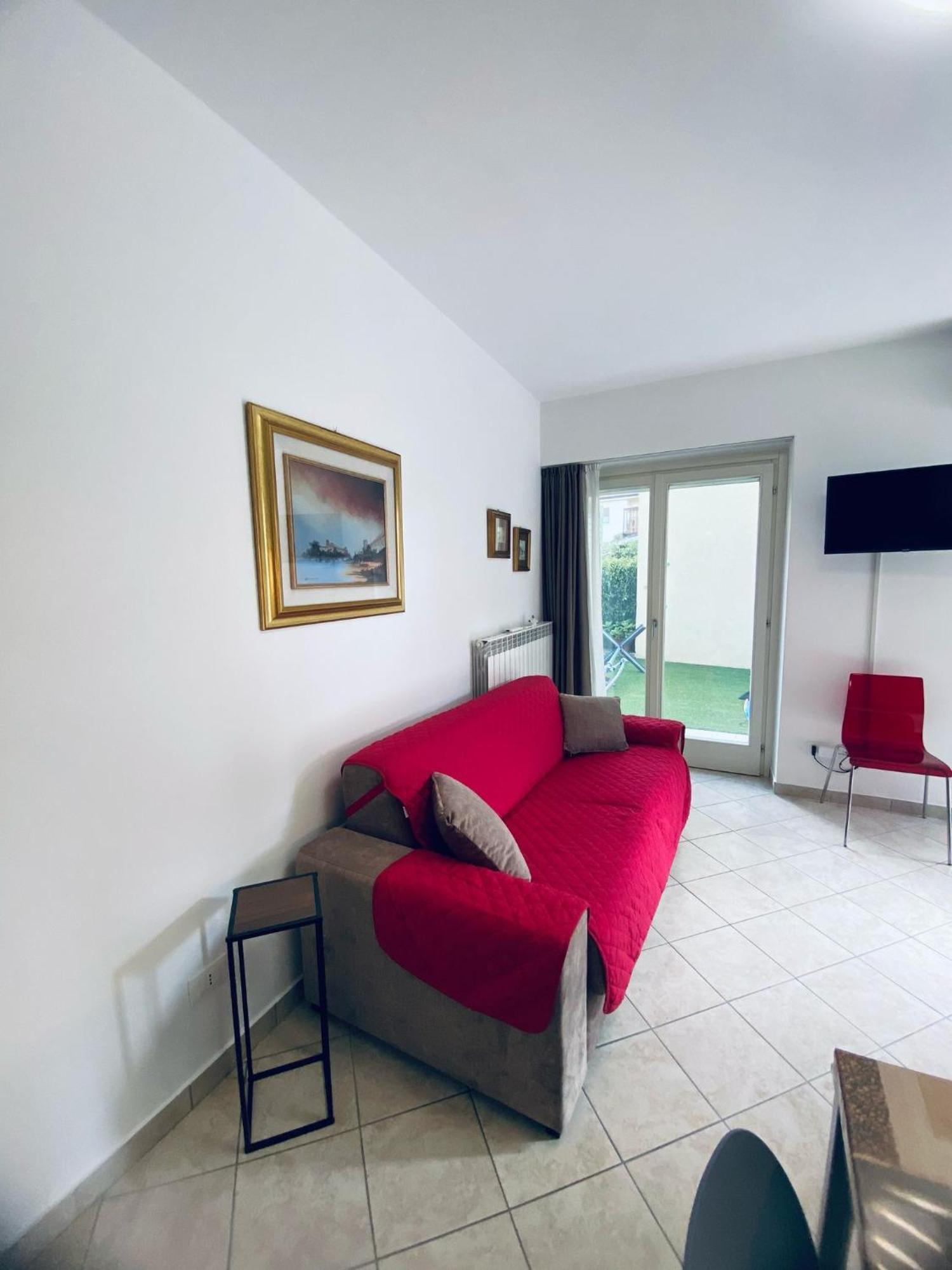 Alma Apartment Sirmione Eksteriør billede