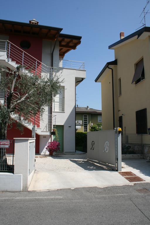Alma Apartment Sirmione Eksteriør billede