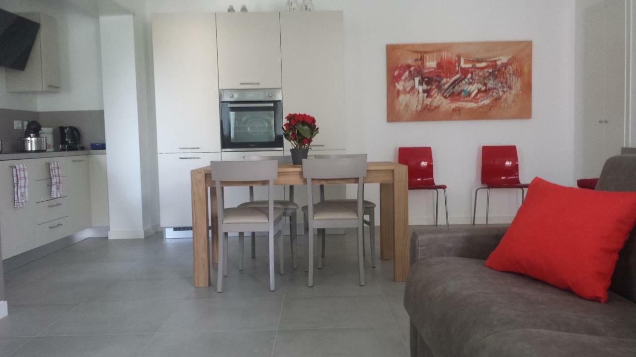 Alma Apartment Sirmione Eksteriør billede