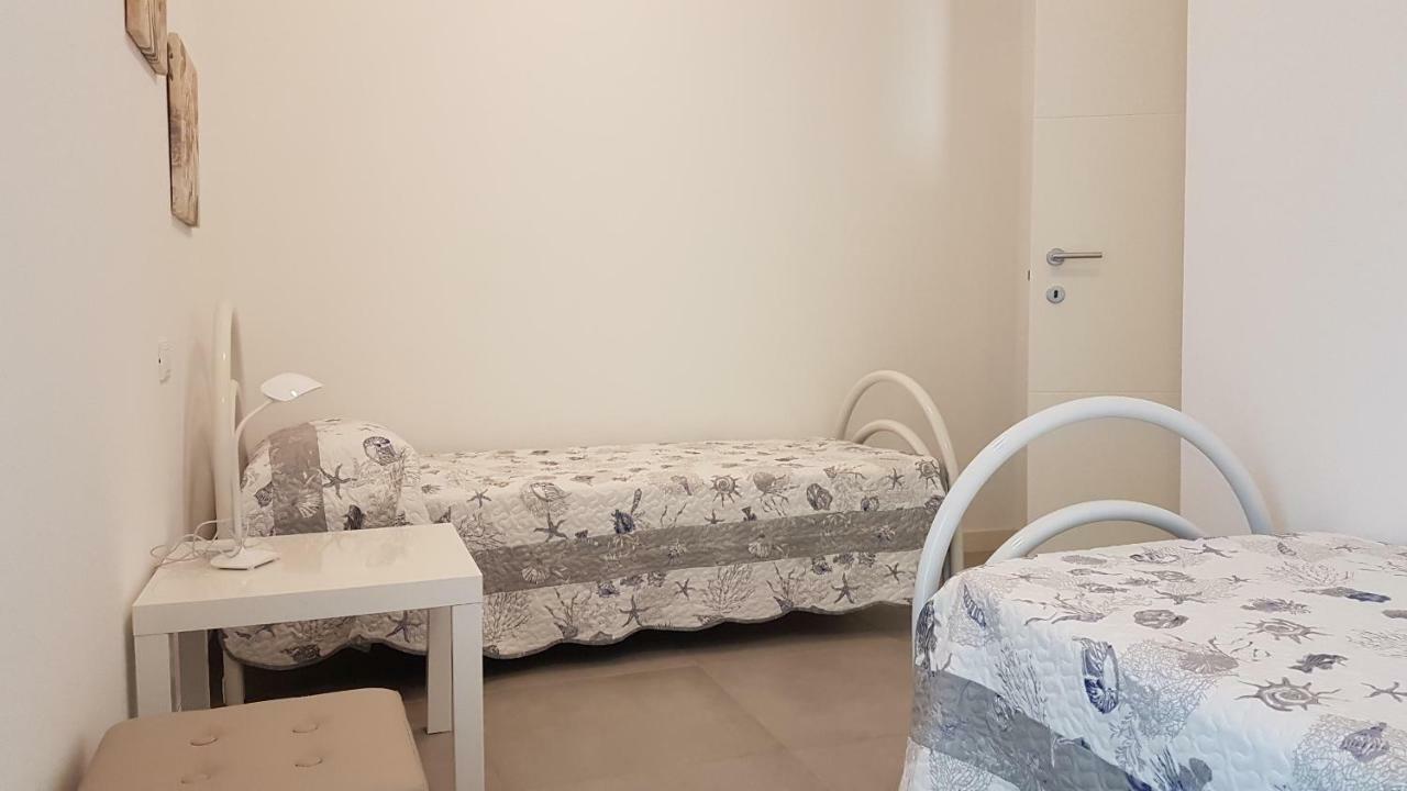 Alma Apartment Sirmione Eksteriør billede