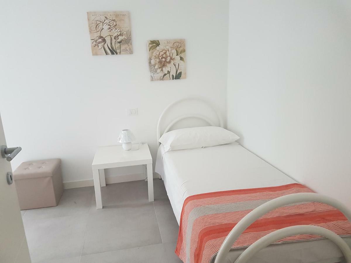 Alma Apartment Sirmione Eksteriør billede
