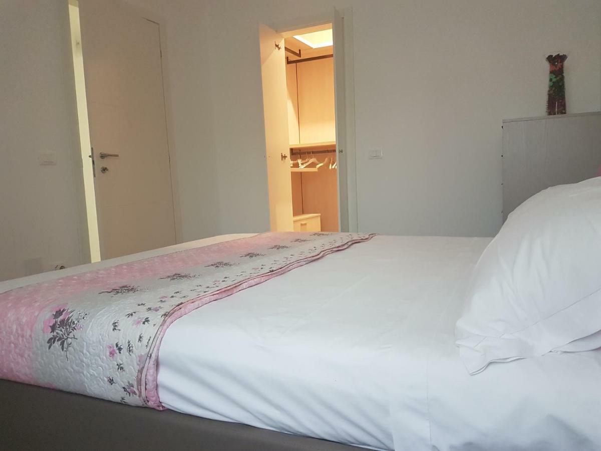 Alma Apartment Sirmione Eksteriør billede